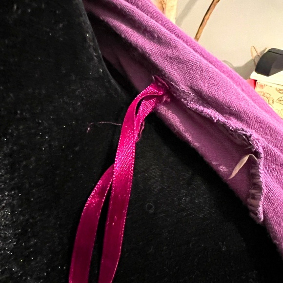 Costa Blanca Long Shawl - Picture 4 of 4